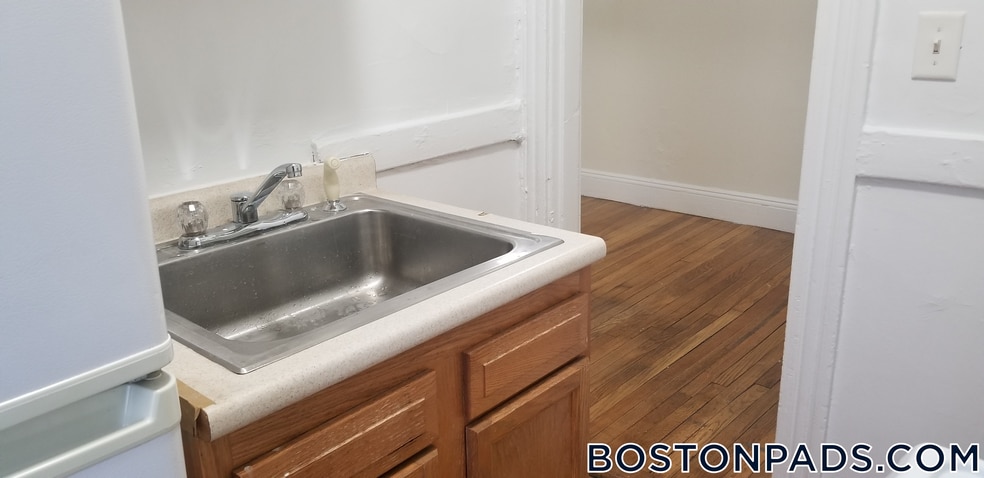 Building Photo - 1175 Boylston St