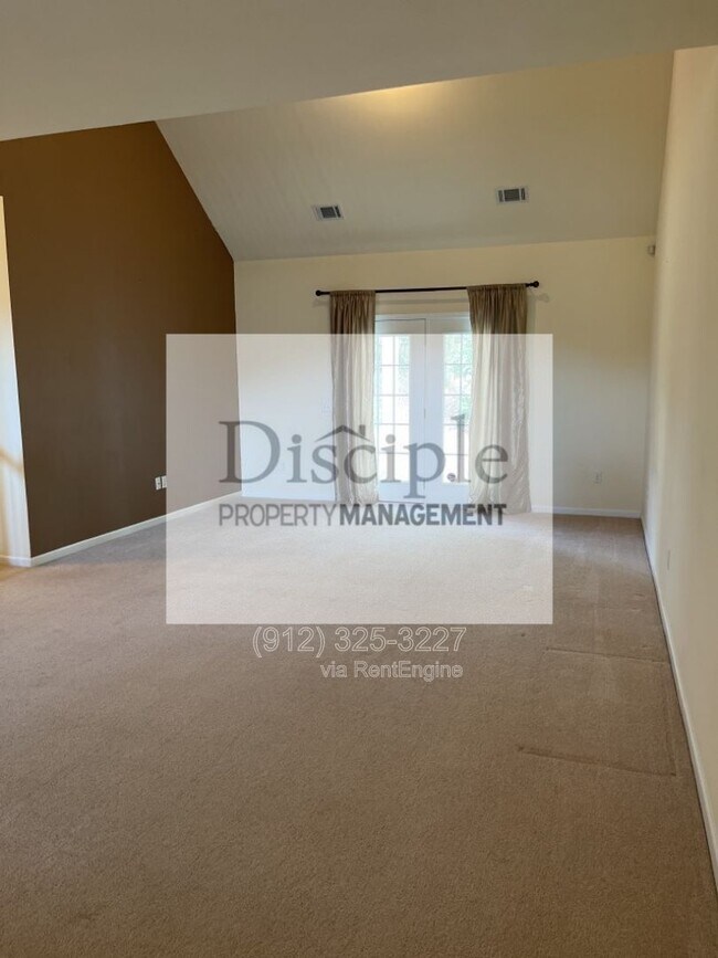 Building Photo - 169 Regency Cir