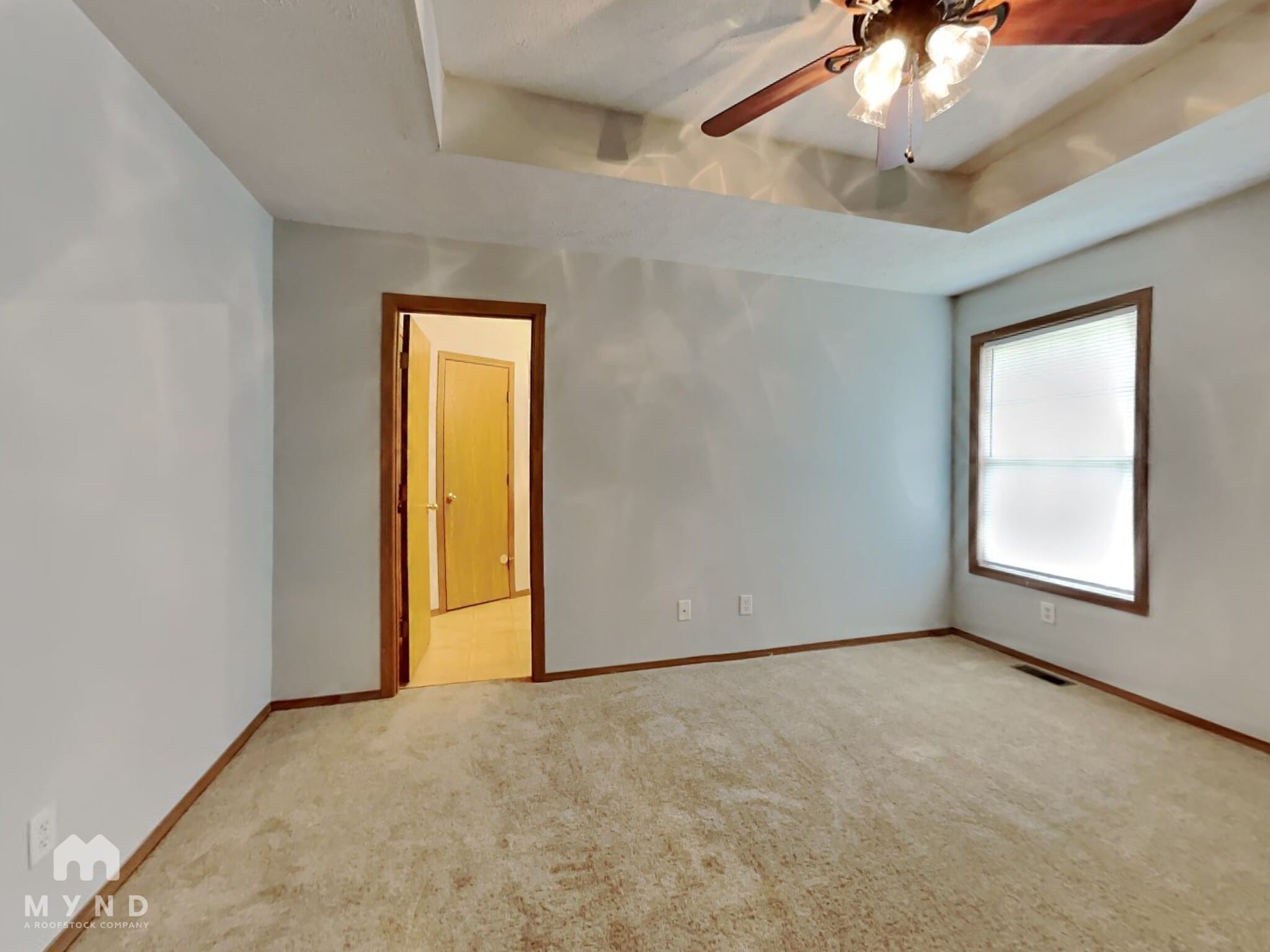 Building Photo - 528 N Claremont Pl