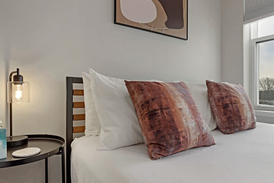 Building Photo - 28415 Torch Pkwy