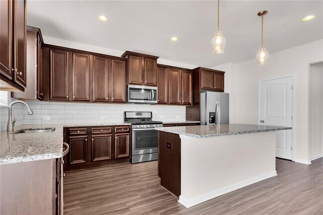 Building Photo - 5230 Echoes Cove