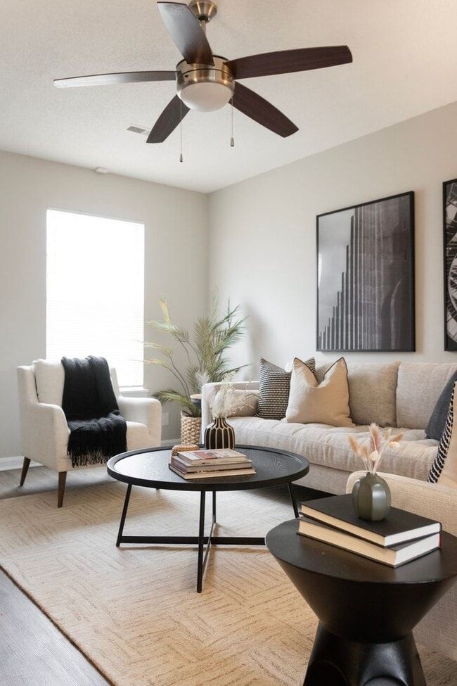 Building Photo - 119 Bennett Dr