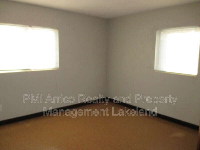 Building Photo - 1248 Woodland Ave