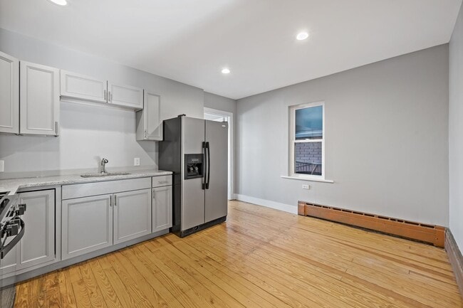 Building Photo - Spacious and charming 3-bedroom, 1.5-bath home available for rent in Bethlehem PA