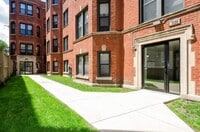 Building Photo - 7526 N Seeley Ave