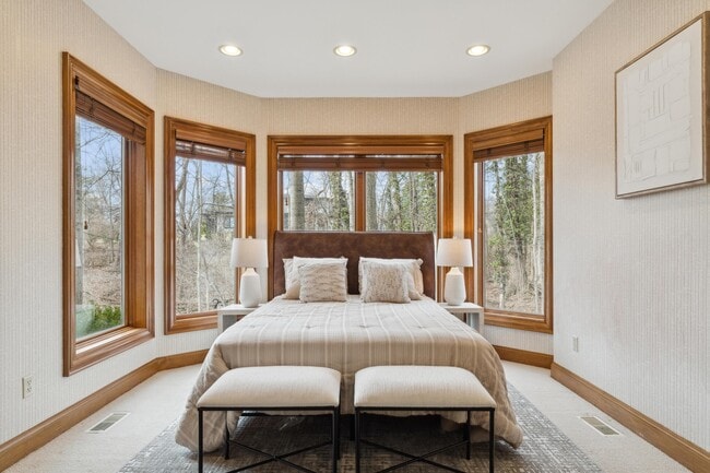 Building Photo - 5055 Slate Run Woods Ct