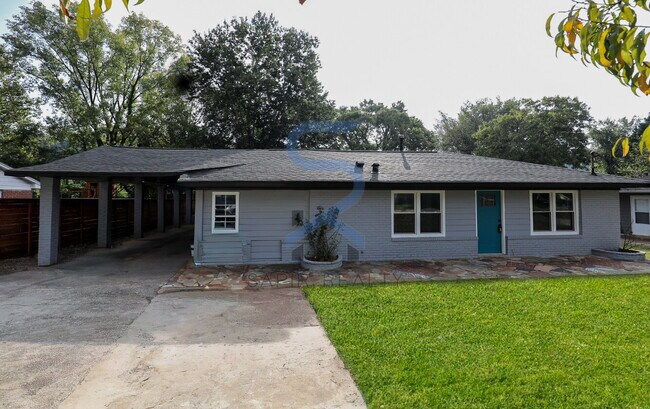 Primary Photo - Charming 4-Bed, 2-Bath Gem in Atlanta's He...