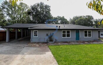 Building Photo - Charming 4-Bed, 2-Bath Gem in Atlanta's He...