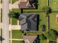 Building Photo - 3778 Prince Philipe St