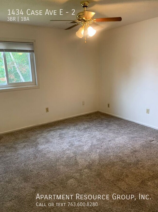 Building Photo - 1434 Case Ave E