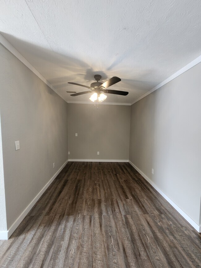 Building Photo - 1501 Autumn Ave