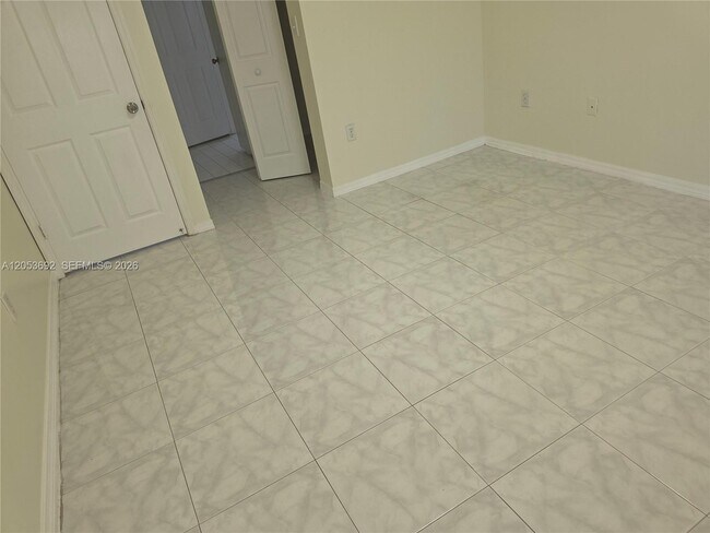 Building Photo - 14241 SW 151st Ave