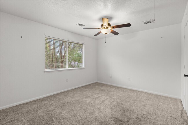 Building Photo - 13206 Chriswood Dr