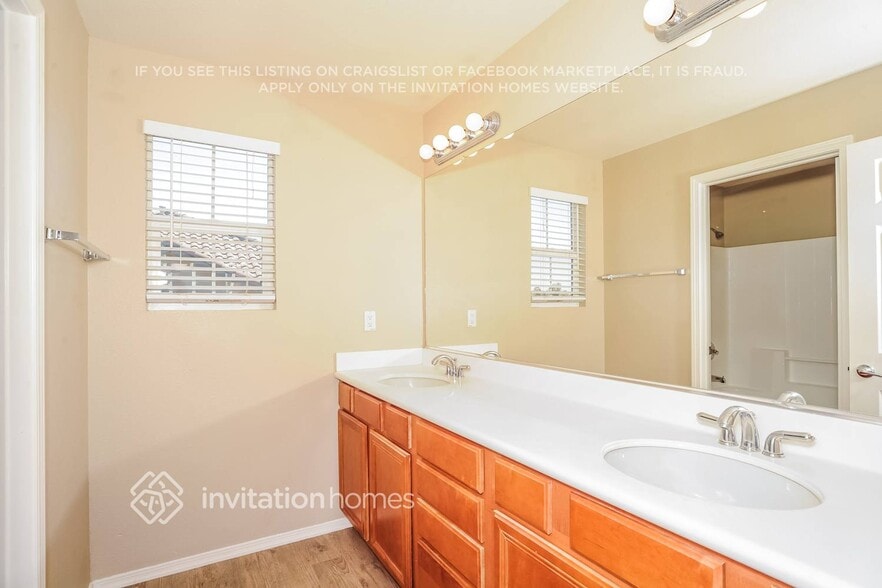 Building Photo - 6814 Miramar Ln