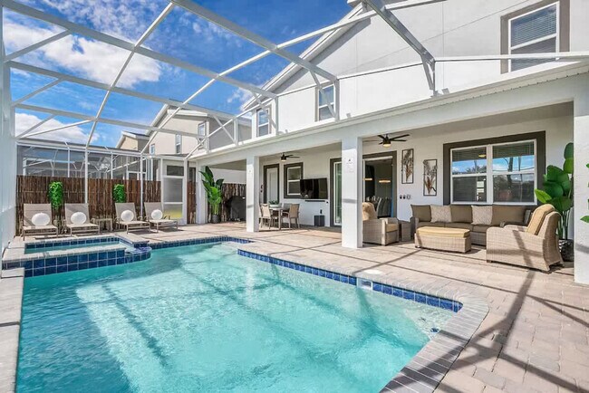 Building Photo - 9016 Sommerset Hills Dr