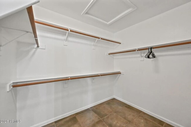 Building Photo - 6401 E Waltann Ln