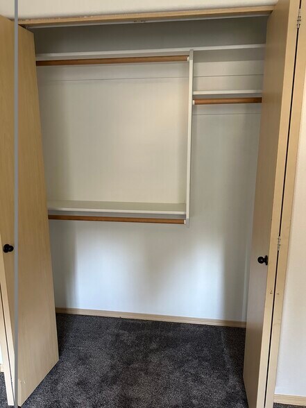 Closet Organizers - 1332 Cleveland St SE