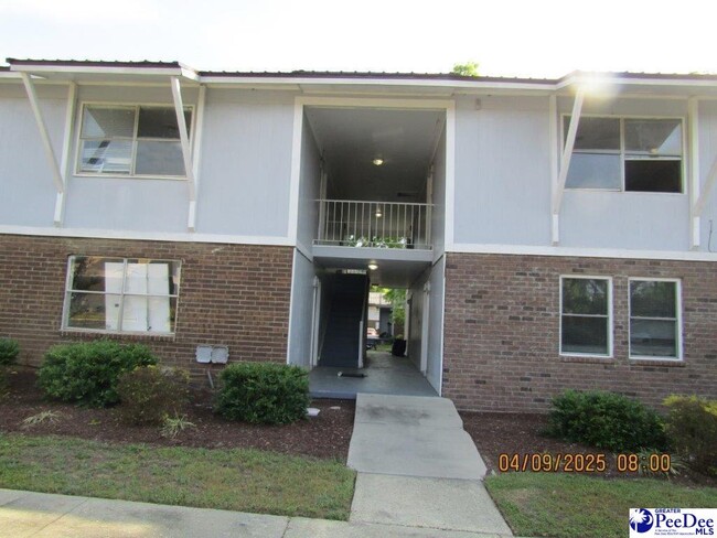 Primary Photo - 1100-11G2 S Mayfair Terrace