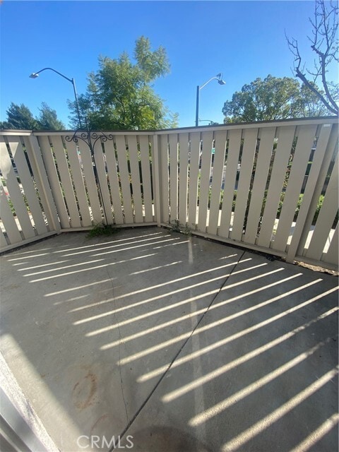 Building Photo - 1109 Golden Springs Dr