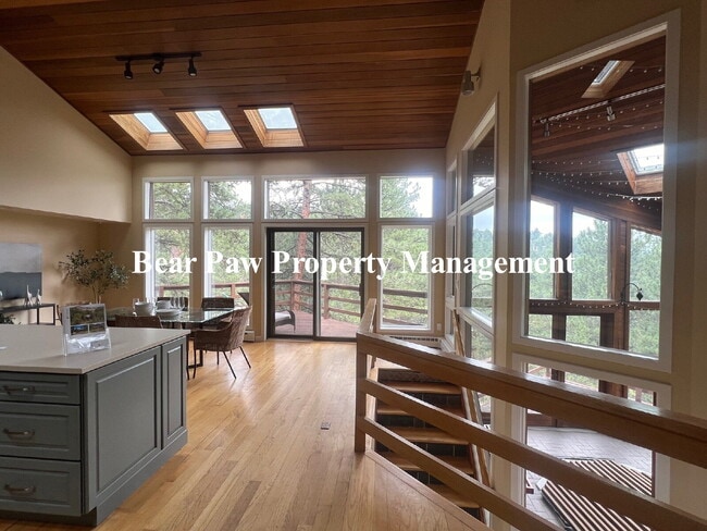 Building Photo - Beautiful Home in Genesee!