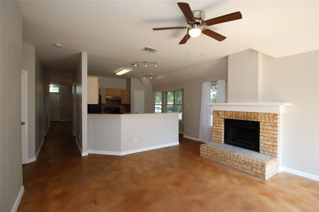 Building Photo - 12400 Captain Hopkins Cove