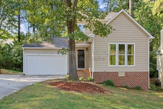 Building Photo - 1202 Belhaven Rd