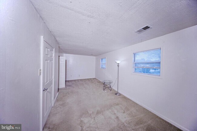 Building Photo - 3308 Heidi Ln