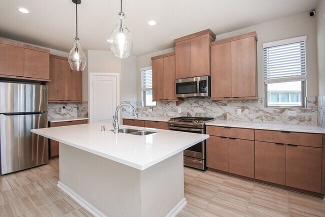 Building Photo - 7643 Green Bulrush Wy