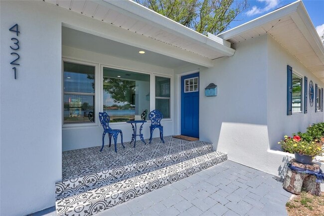 Building Photo - 4321 Sunrise Dr S