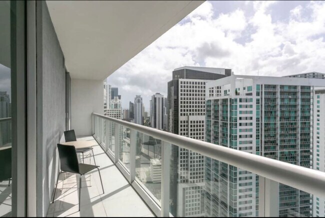 Building Photo - 501 Brickell Ave