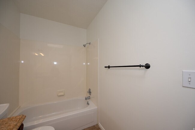 Building Photo - 8004 Old Barn Dr