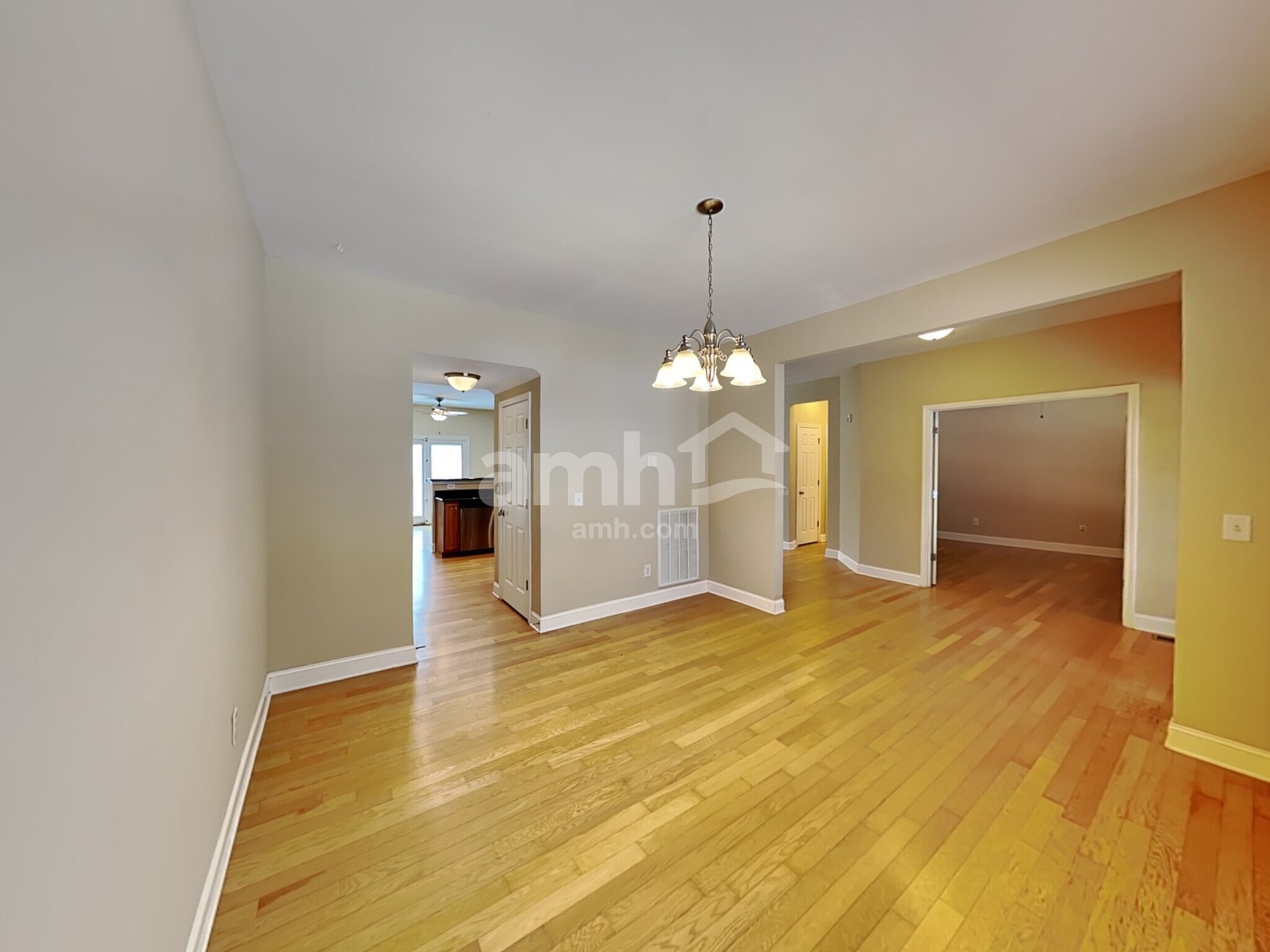 Building Photo - 313 Forest Bend Dr