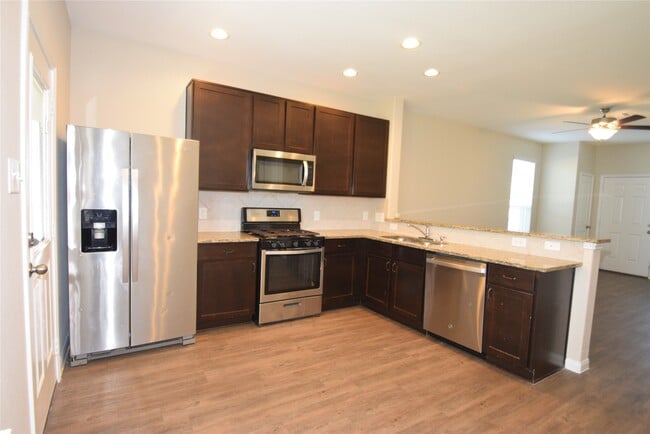 Building Photo - 24706 Pavarotti Pl