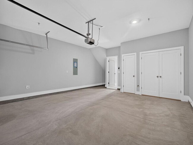 Building Photo - 1308 Koa Ct