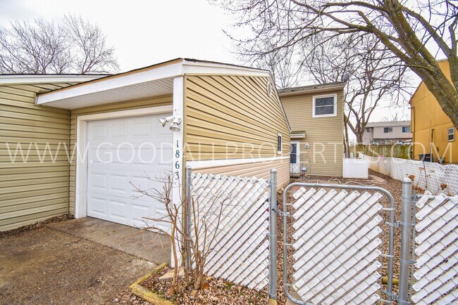Building Photo - Get half off your first month’s rent when ...