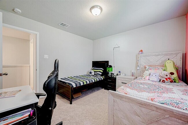 Building Photo - 115 Wilburn Dr