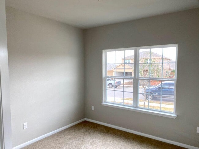 Building Photo - 6713 Ranchito Dr