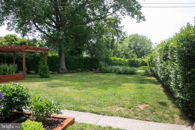 Building Photo - 2709 Oakford Rd