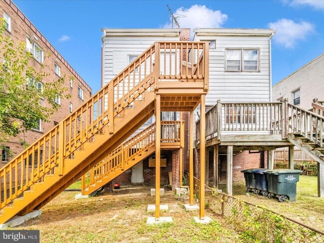 Back Yard - 4215 Dix St NE