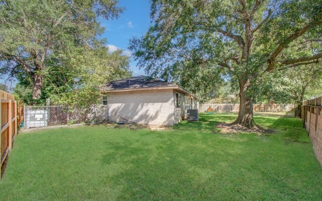 Building Photo - 10402 Eagle Glen Dr