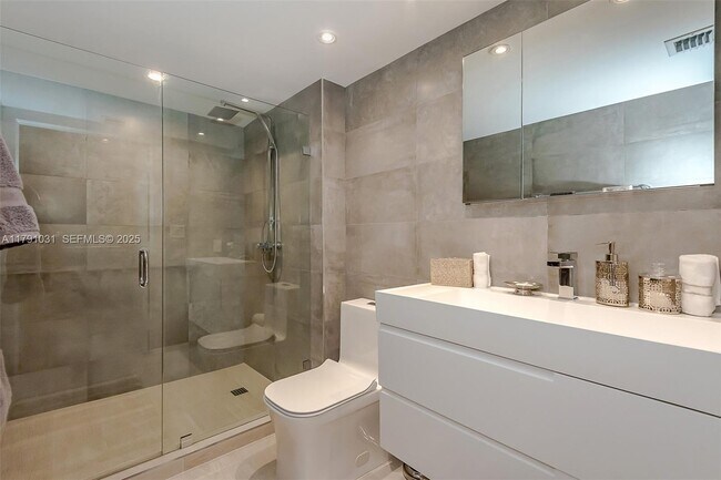 Building Photo - 90 Alton Rd