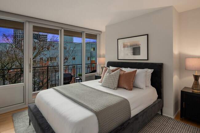 Building Photo - 1000 Union St