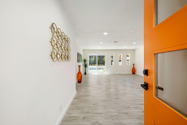 Building Photo - 52885 Avenida Carranza