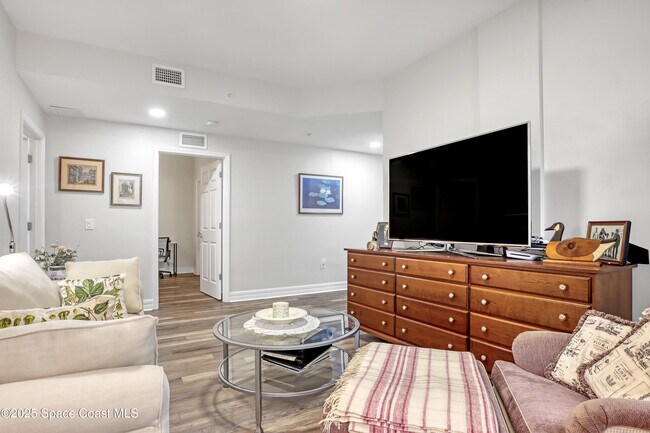 Building Photo - 140 Warsteiner Way