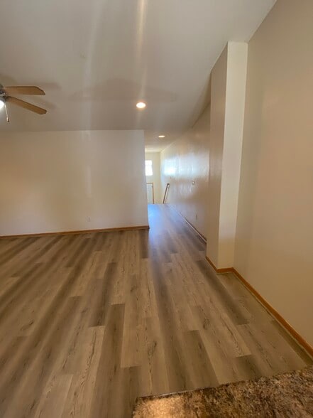 Building Photo - 1455 Easton Ln