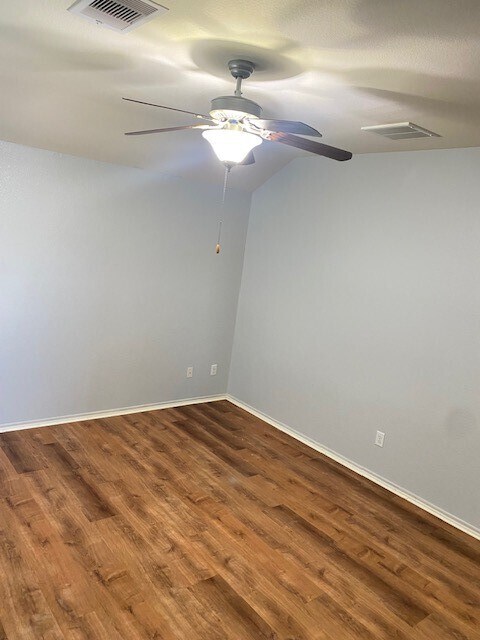 Building Photo - 1426 Joy Oaks Ln