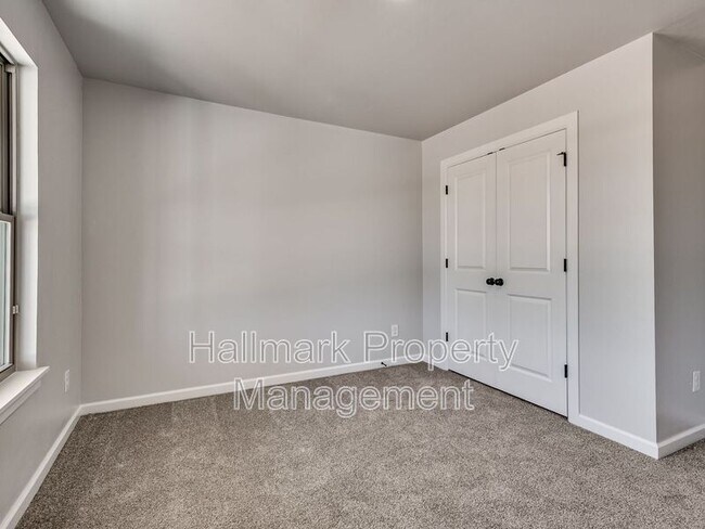 Building Photo - 11704 SW 48th St