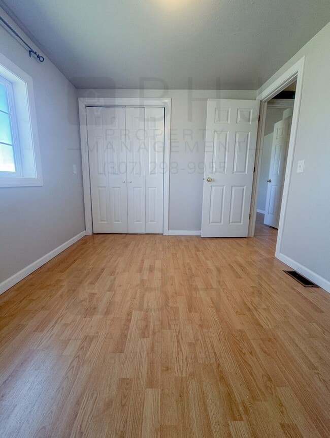 Building Photo - 4 BEDROOM / 2 BATH HOME IN SCSD1!