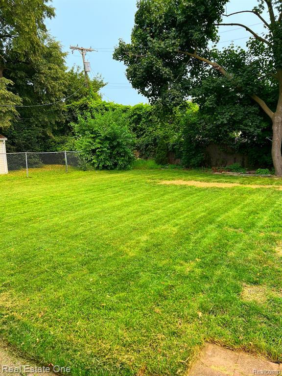 Building Photo - 13630 Balfour Ave