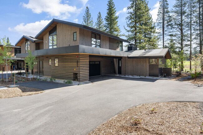 Building Photo - 10077 Jake's Wy